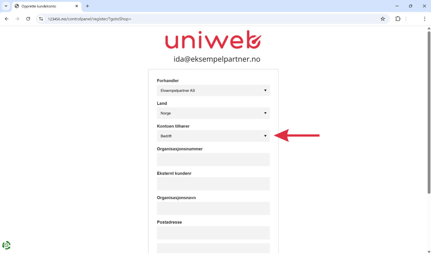 4 - UNIWEB - opprette kundekonto i kontrollpanelet.png
